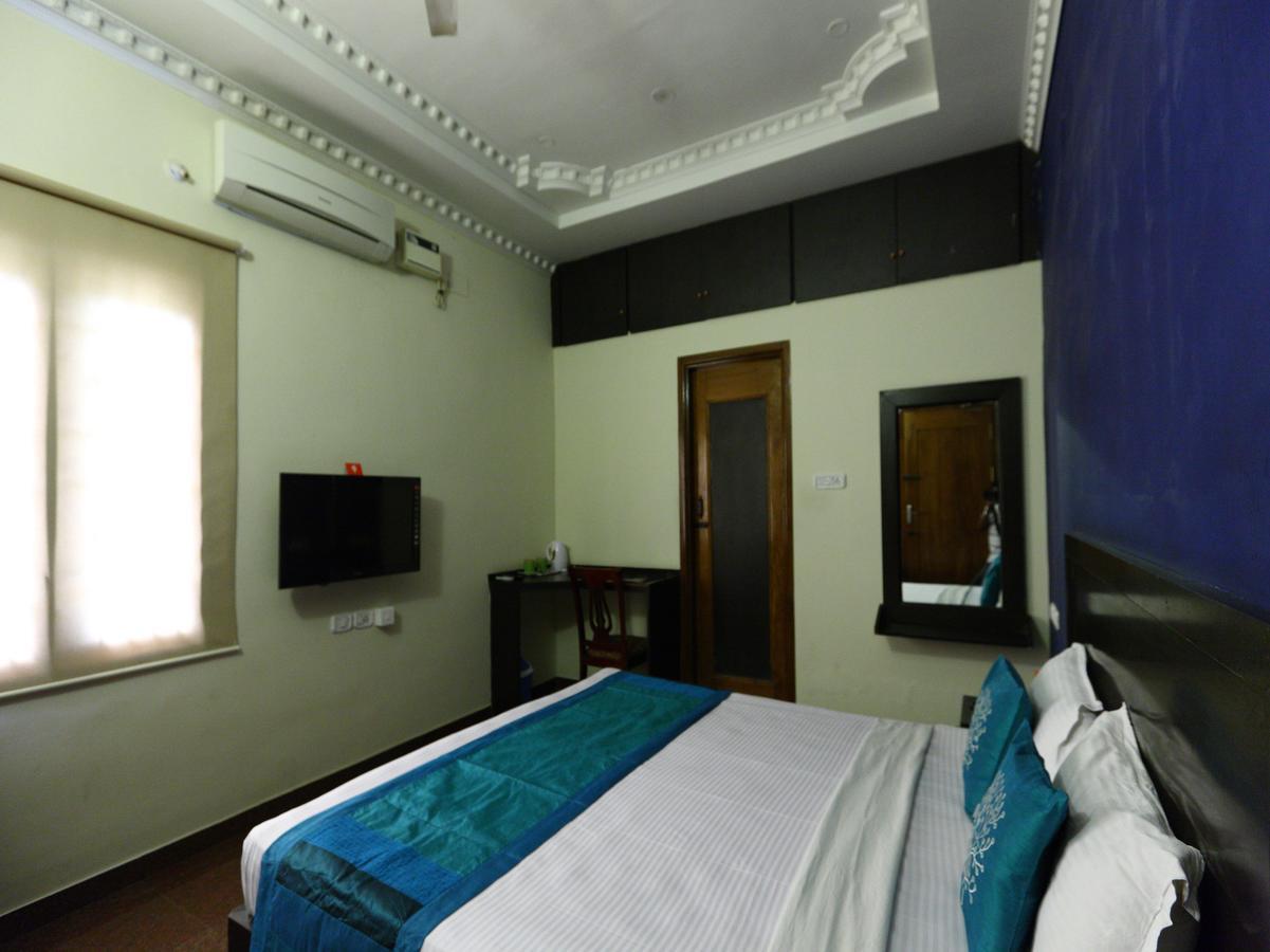 Bed and Breakfast Oyo 7355 Covinille Maduraj Zewnętrze zdjęcie